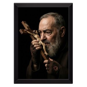 Quadro Padre Pio Beijando O Crucifixo